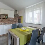 3 Bedroom Awesome In Barbariga