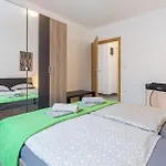 3 Bedroom Awesome In * Barbariga