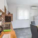3 Bedroom Awesome In Nyaraló *