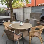 3 Bedroom Awesome In *