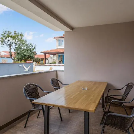 3 Bedroom Awesome In Barbariga