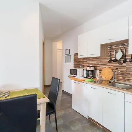 3 Bedroom Awesome In * Barbariga