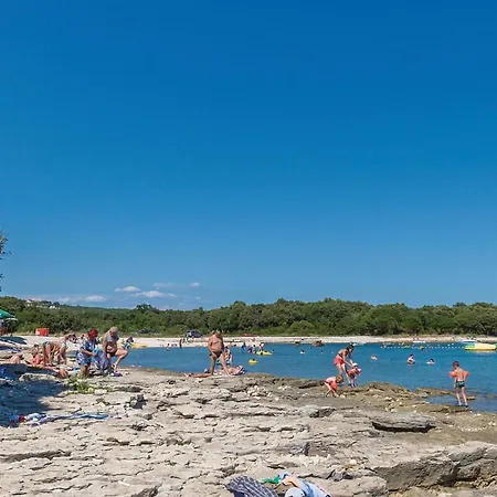 3 Bedroom Awesome In Holiday home Barbariga