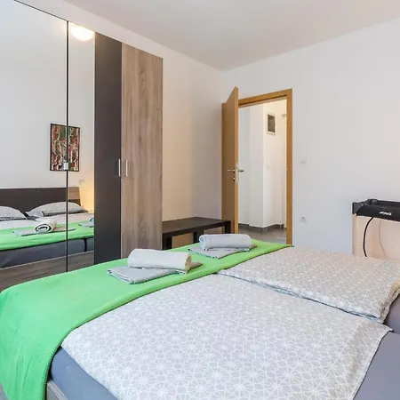 3 Bedroom Stunning In * Barbariga