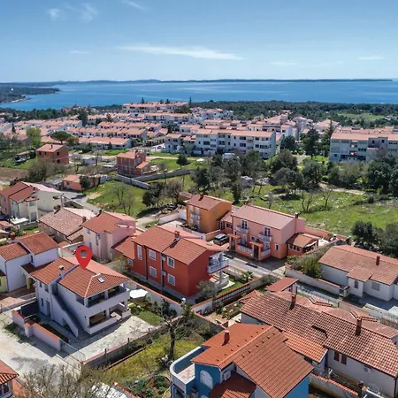 3 Bedroom Awesome In Barbariga