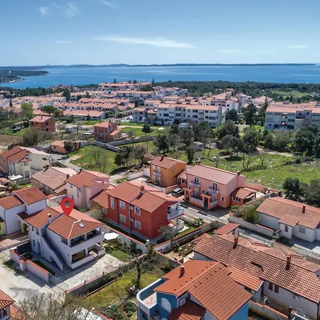 3 Bedroom Awesome In Barbariga