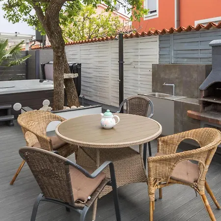 3 Bedroom Stunning In *